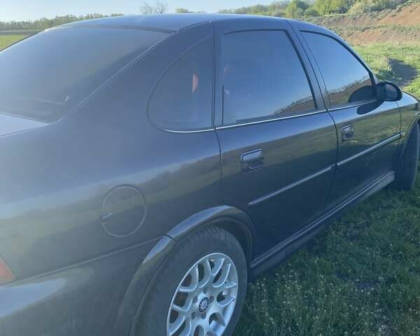 Синій Опель Вектра, об'ємом двигуна 1.8 л та пробігом 317 тис. км за 3200 $, фото 3 на Automoto.ua