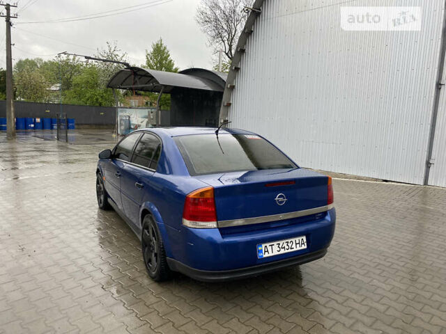 Синий Опель Вектра, объемом двигателя 2 л и пробегом 300 тыс. км за 3500 $, фото 4 на Automoto.ua