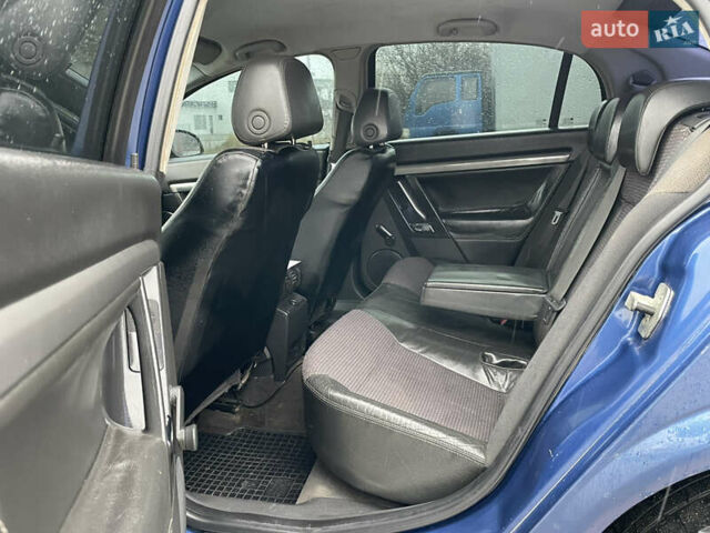 Синий Опель Вектра, объемом двигателя 2.2 л и пробегом 433 тыс. км за 3300 $, фото 9 на Automoto.ua