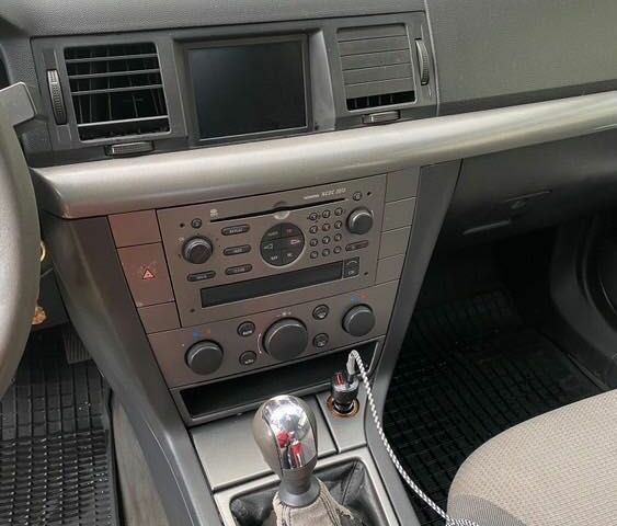 Синий Опель Вектра, объемом двигателя 2.2 л и пробегом 310 тыс. км за 2400 $, фото 1 на Automoto.ua