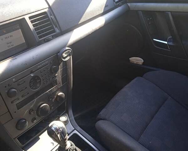 Синій Опель Вектра, об'ємом двигуна 2.2 л та пробігом 325 тис. км за 3200 $, фото 1 на Automoto.ua