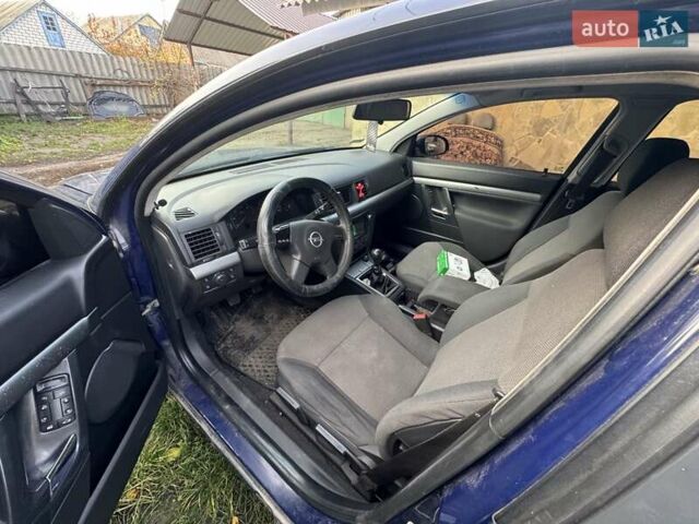 Синій Опель Вектра, об'ємом двигуна 2 л та пробігом 300 тис. км за 1500 $, фото 3 на Automoto.ua
