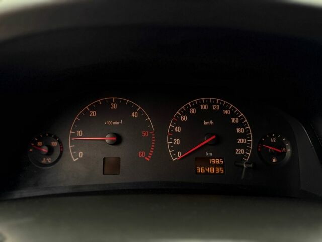 Синій Опель Вектра, об'ємом двигуна 2 л та пробігом 364 тис. км за 2999 $, фото 18 на Automoto.ua