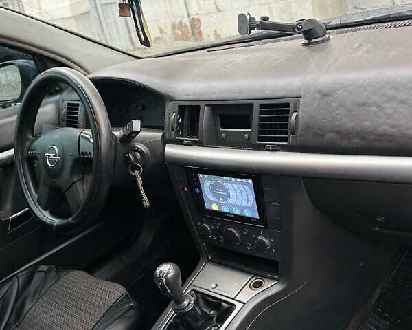 Синий Опель Вектра, объемом двигателя 2.2 л и пробегом 430 тыс. км за 3200 $, фото 3 на Automoto.ua