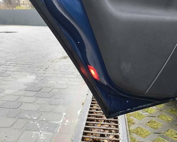 Синий Опель Вектра, объемом двигателя 1.8 л и пробегом 192 тыс. км за 3800 $, фото 11 на Automoto.ua