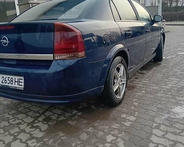 Синий Опель Вектра, объемом двигателя 2.2 л и пробегом 315 тыс. км за 2400 $, фото 1 на Automoto.ua