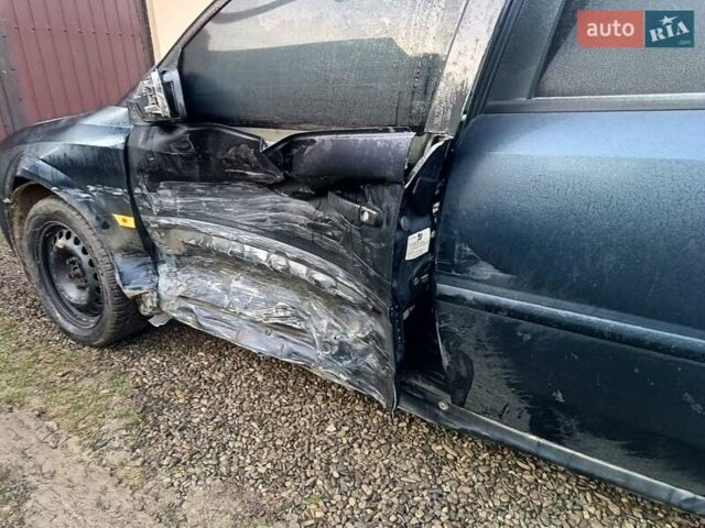 Синій Опель Вектра, об'ємом двигуна 2 л та пробігом 352 тис. км за 1699 $, фото 2 на Automoto.ua