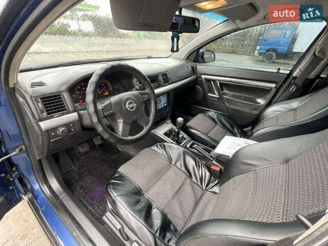 Синий Опель Вектра, объемом двигателя 2.2 л и пробегом 433 тыс. км за 3300 $, фото 14 на Automoto.ua