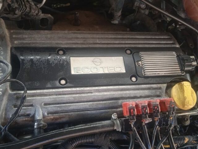 Синій Опель Вектра, об'ємом двигуна 2.2 л та пробігом 289 тис. км за 1800 $, фото 1 на Automoto.ua