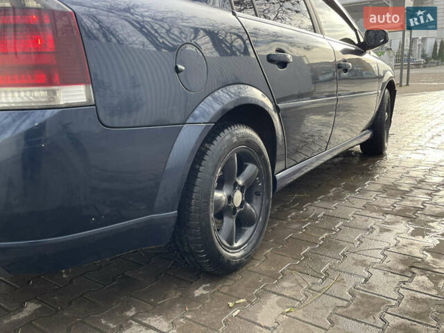 Синій Опель Вектра, об'ємом двигуна 2 л та пробігом 350 тис. км за 2850 $, фото 3 на Automoto.ua