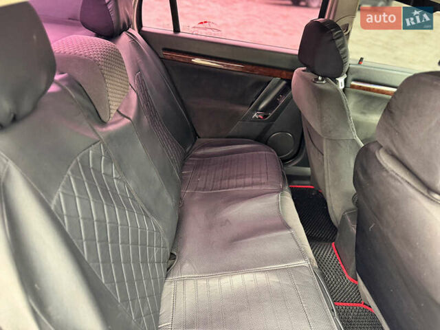 Синий Опель Вектра, объемом двигателя 2 л и пробегом 364 тыс. км за 2999 $, фото 35 на Automoto.ua