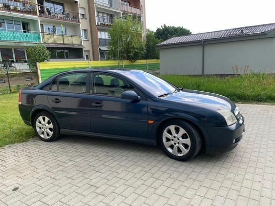 Синий Опель Вектра, объемом двигателя 2.2 л и пробегом 310 тыс. км за 2400 $, фото 6 на Automoto.ua