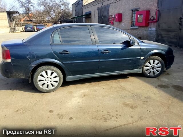 Синий Опель Вектра, объемом двигателя 2.2 л и пробегом 325 тыс. км за 4800 $, фото 4 на Automoto.ua