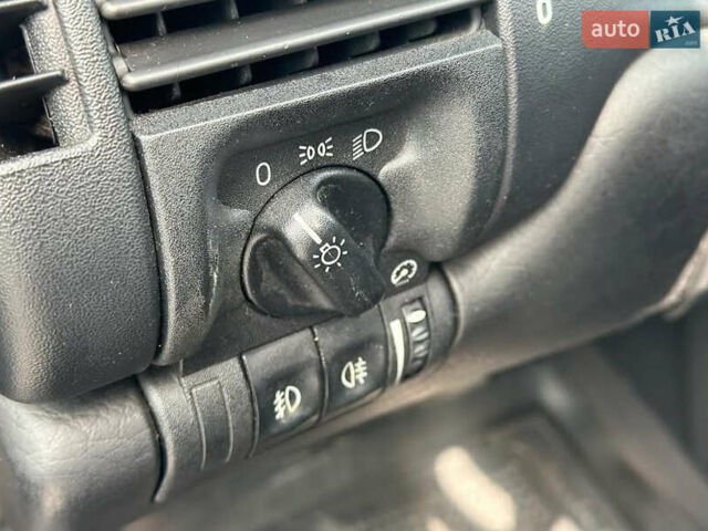 Синій Опель Вектра, об'ємом двигуна 1.6 л та пробігом 318 тис. км за 2900 $, фото 6 на Automoto.ua