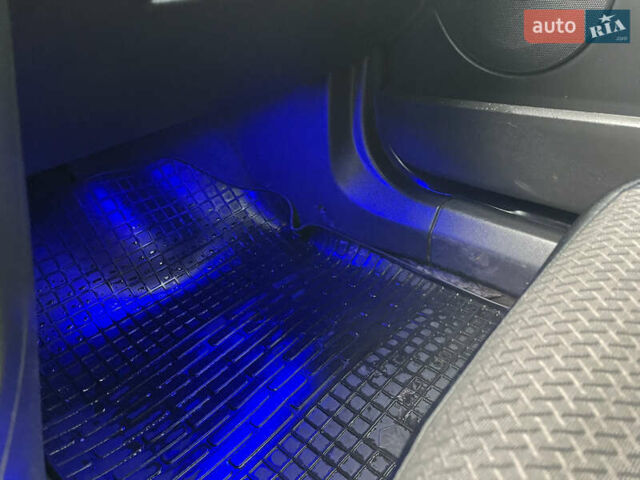 Синий Опель Вектра, объемом двигателя 2.2 л и пробегом 433 тыс. км за 3300 $, фото 19 на Automoto.ua