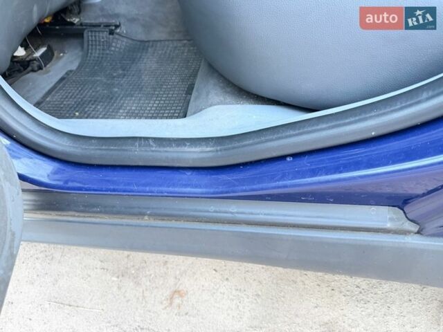 Синий Опель Вектра, объемом двигателя 2.2 л и пробегом 262 тыс. км за 3800 $, фото 6 на Automoto.ua