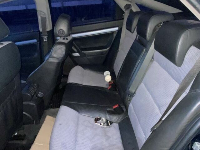 Синий Опель Вектра, объемом двигателя 2.2 л и пробегом 300 тыс. км за 2200 $, фото 6 на Automoto.ua