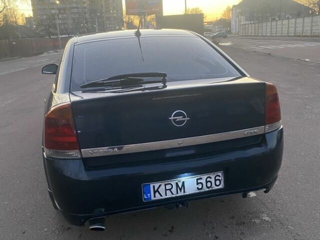 Синий Опель Вектра, объемом двигателя 2.2 л и пробегом 300 тыс. км за 2200 $, фото 1 на Automoto.ua