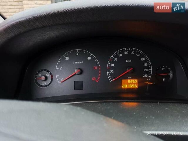 Синий Опель Вектра, объемом двигателя 2 л и пробегом 281 тыс. км за 5000 $, фото 6 на Automoto.ua