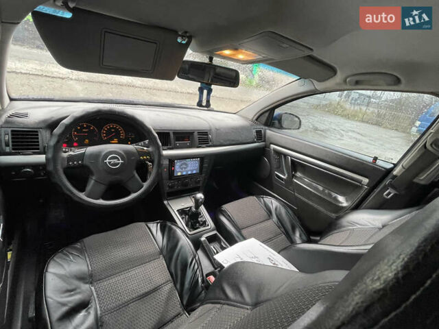 Синий Опель Вектра, объемом двигателя 2.2 л и пробегом 433 тыс. км за 3300 $, фото 12 на Automoto.ua