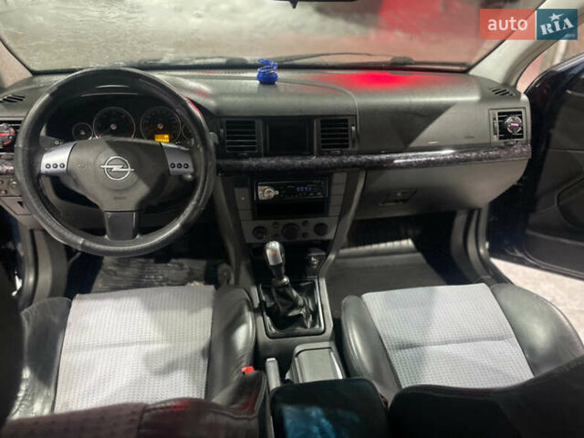 Синий Опель Вектра, объемом двигателя 2.2 л и пробегом 428 тыс. км за 3299 $, фото 7 на Automoto.ua