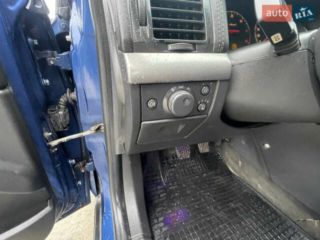 Синий Опель Вектра, объемом двигателя 2.2 л и пробегом 433 тыс. км за 3300 $, фото 16 на Automoto.ua