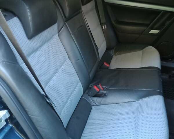 Синий Опель Вектра, объемом двигателя 2.2 л и пробегом 255 тыс. км за 4500 $, фото 9 на Automoto.ua