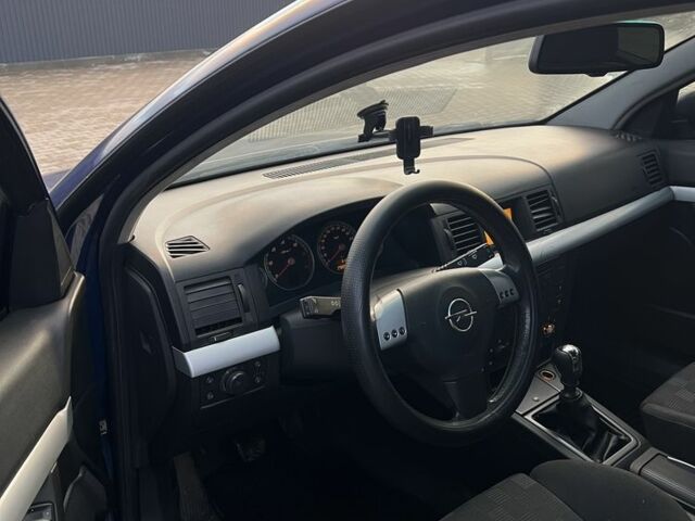 Синій Опель Вектра, об'ємом двигуна 2.2 л та пробігом 285 тис. км за 3550 $, фото 6 на Automoto.ua