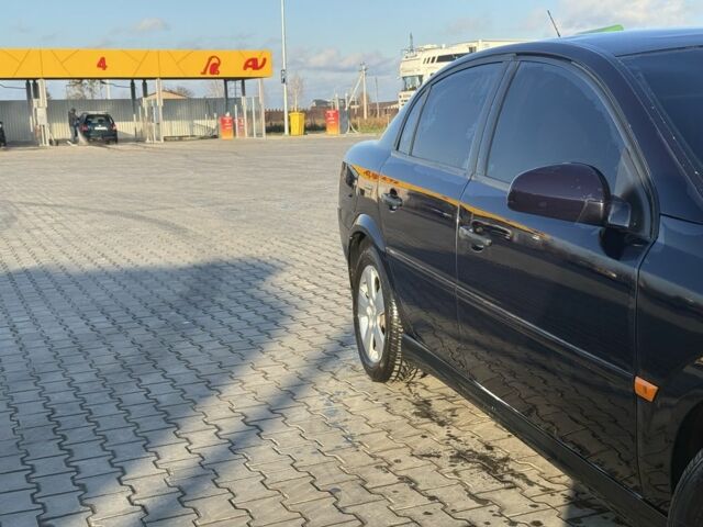 Синий Опель Вектра, объемом двигателя 2 л и пробегом 392 тыс. км за 2699 $, фото 4 на Automoto.ua