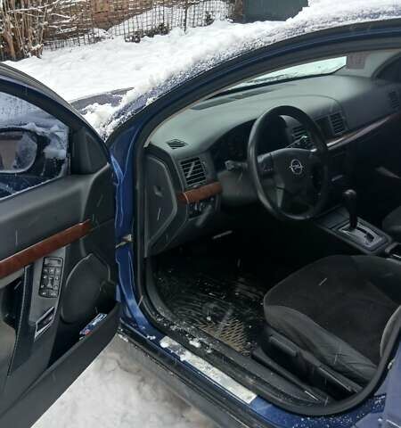 Синий Опель Вектра, объемом двигателя 2.2 л и пробегом 225 тыс. км за 3600 $, фото 14 на Automoto.ua