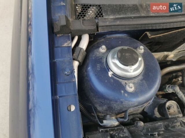 Синій Опель Вектра, об'ємом двигуна 2.2 л та пробігом 114 тис. км за 5200 $, фото 32 на Automoto.ua