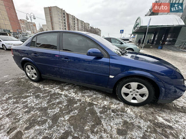 Синій Опель Вектра, об'ємом двигуна 1.8 л та пробігом 304 тис. км за 4700 $, фото 1 на Automoto.ua