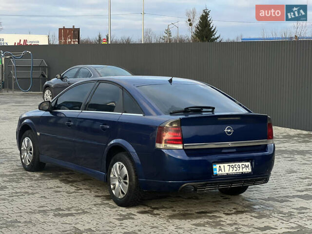 Синій Опель Вектра, об'ємом двигуна 2.17 л та пробігом 295 тис. км за 3550 $, фото 1 на Automoto.ua