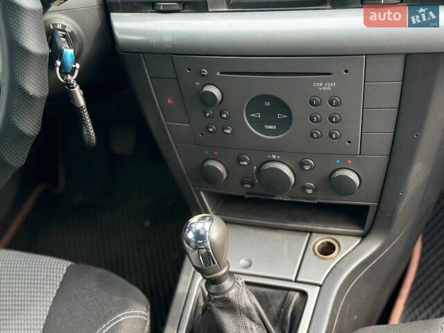 Синій Опель Вектра, об'ємом двигуна 2 л та пробігом 295 тис. км за 2300 $, фото 7 на Automoto.ua