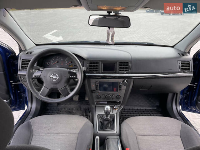 Синій Опель Вектра, об'ємом двигуна 1.8 л та пробігом 258 тис. км за 5200 $, фото 18 на Automoto.ua