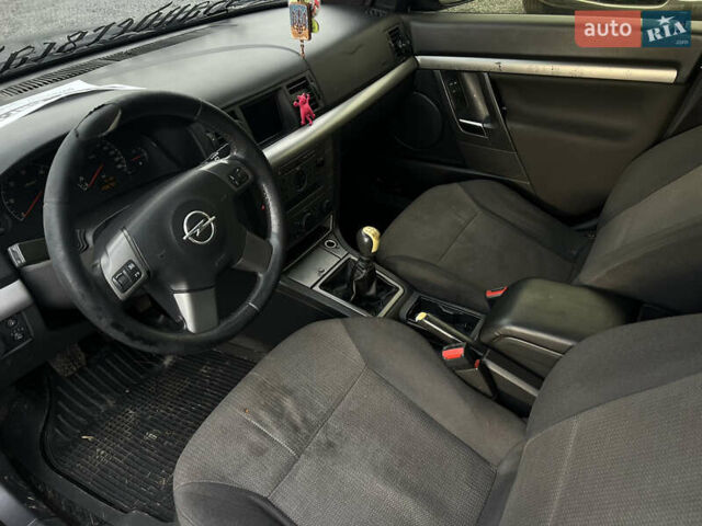 Синій Опель Вектра, об'ємом двигуна 2 л та пробігом 350 тис. км за 2550 $, фото 6 на Automoto.ua