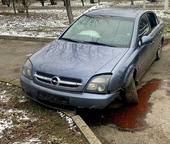 Синій Опель Вектра, об'ємом двигуна 2.2 л та пробігом 270 тис. км за 2200 $, фото 1 на Automoto.ua