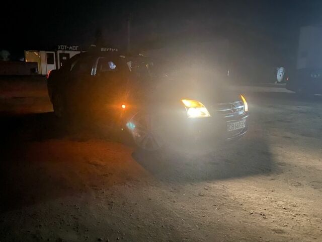 Синій Опель Вектра, об'ємом двигуна 2.2 л та пробігом 400 тис. км за 5327 $, фото 5 на Automoto.ua