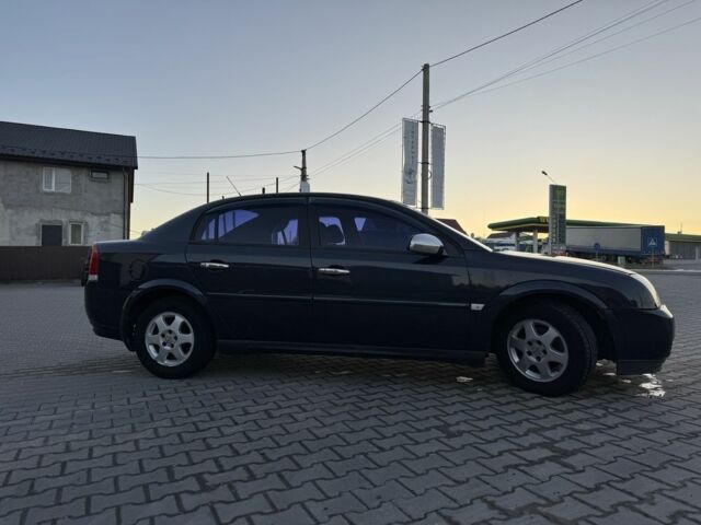 Синий Опель Вектра, объемом двигателя 2.2 л и пробегом 333 тыс. км за 3800 $, фото 4 на Automoto.ua