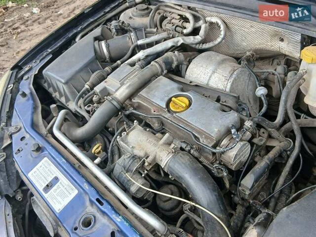 Синий Опель Вектра, объемом двигателя 2.2 л и пробегом 300 тыс. км за 3000 $, фото 11 на Automoto.ua