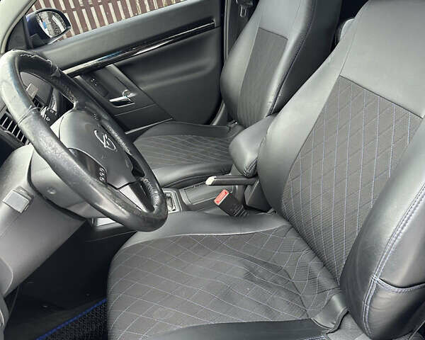 Синій Опель Вектра, об'ємом двигуна 1.8 л та пробігом 304 тис. км за 4700 $, фото 8 на Automoto.ua