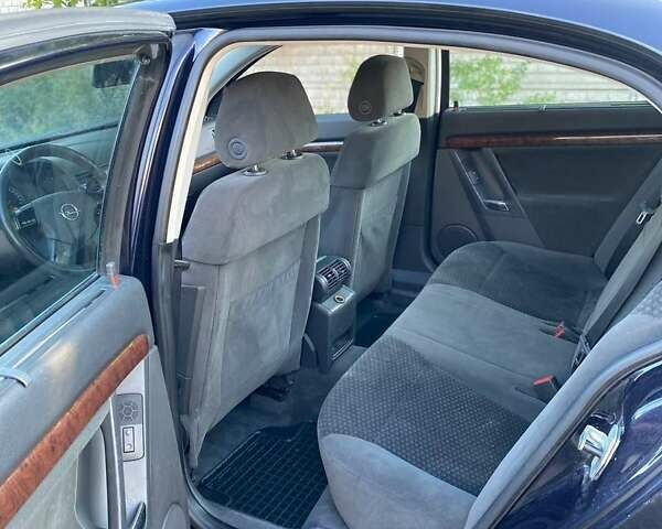 Синій Опель Вектра, об'ємом двигуна 1.8 л та пробігом 280 тис. км за 4500 $, фото 6 на Automoto.ua