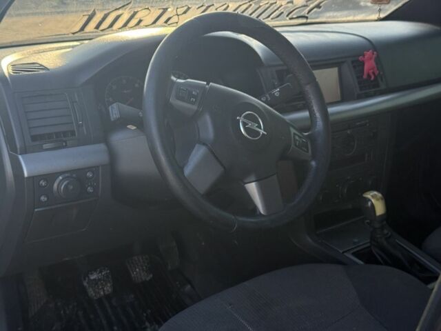 Синий Опель Вектра, объемом двигателя 2 л и пробегом 392 тыс. км за 2699 $, фото 10 на Automoto.ua