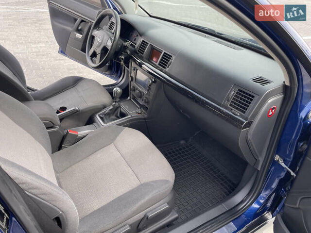 Синій Опель Вектра, об'ємом двигуна 1.8 л та пробігом 258 тис. км за 5200 $, фото 28 на Automoto.ua