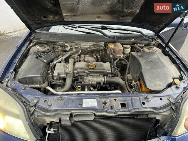 Синій Опель Вектра, об'ємом двигуна 2 л та пробігом 344 тис. км за 3200 $, фото 11 на Automoto.ua