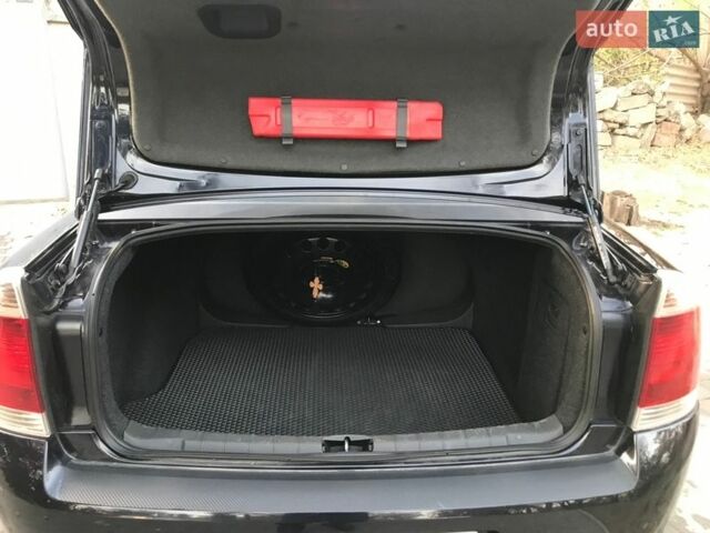 Синій Опель Вектра, об'ємом двигуна 2.2 л та пробігом 260 тис. км за 5500 $, фото 5 на Automoto.ua