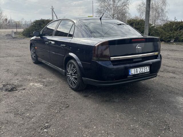 Синий Опель Вектра, объемом двигателя 2 л и пробегом 370 тыс. км за 2400 $, фото 6 на Automoto.ua