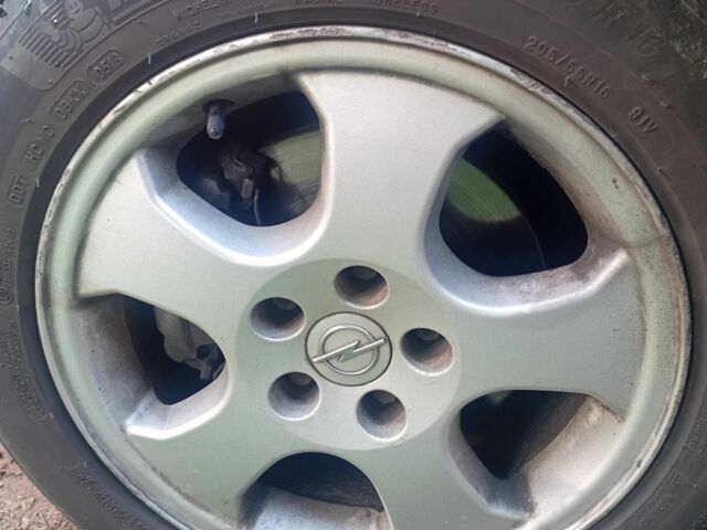 Синій Опель Вектра, об'ємом двигуна 2.2 л та пробігом 301 тис. км за 4300 $, фото 8 на Automoto.ua