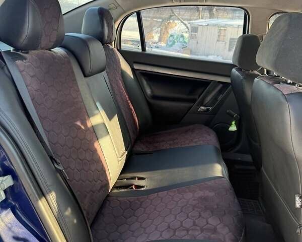 Синій Опель Вектра, об'ємом двигуна 1.8 л та пробігом 302 тис. км за 3500 $, фото 3 на Automoto.ua