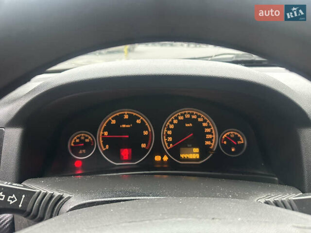 Синій Опель Вектра, об'ємом двигуна 2 л та пробігом 344 тис. км за 3200 $, фото 9 на Automoto.ua